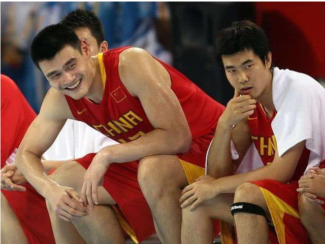 中场核心精准长传，多次制造射门机会（中场大脑精准长传，多次输送射门良机）