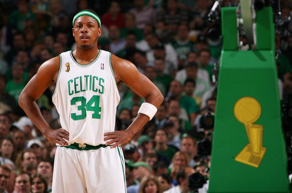 乌克兰近些年同瑞典正赛交手两次，两战全胜保持不败（乌克兰近年与瑞典两场正赛皆胜，保持不败）