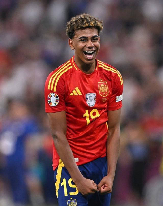 韦德：奥尼尔是我最伟大的队友，詹姆斯来之前我已经是大人物了（韦德直言：奥尼尔是生涯最佳搭档，詹姆斯加盟前我已是联盟巨星）