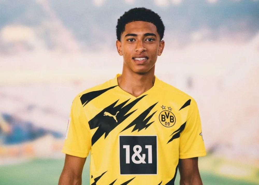 篮球火箭球员赛前训练亮眼（火箭队球员赛前训练表现抢眼）