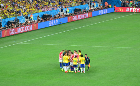 莱切总经理：尤文有意加布里埃尔，但我希望他能留到赛季结束（莱切总监：尤文看中加布里埃尔，但我盼他留队至赛季末）