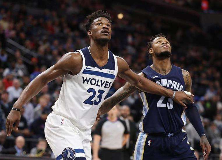 前教练：库普梅纳斯能很好地适应三中卫，斯帕莱蒂非常了解他（前任教头：库普梅纳斯契合三后卫体系，斯帕莱蒂对其了如指掌）