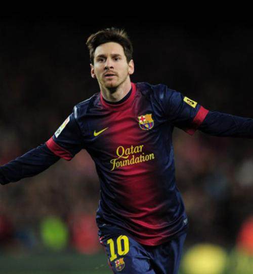 足球报：本土教练担纲国足主帅的可能性大增，邵佳一已报名（足球报：国足主帅更可能由本土教练出任，邵佳一已递交报名）