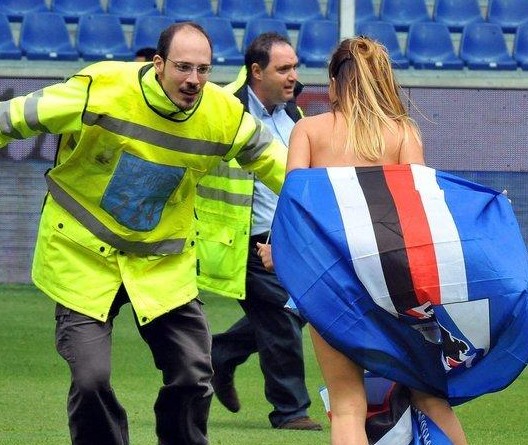 杨昊透露女排近况！世锦赛迎利好有望站上领奖台，副攻应进行优化（杨昊披露女排最新动态：世锦赛利好助力冲击领奖台，副攻需优化）