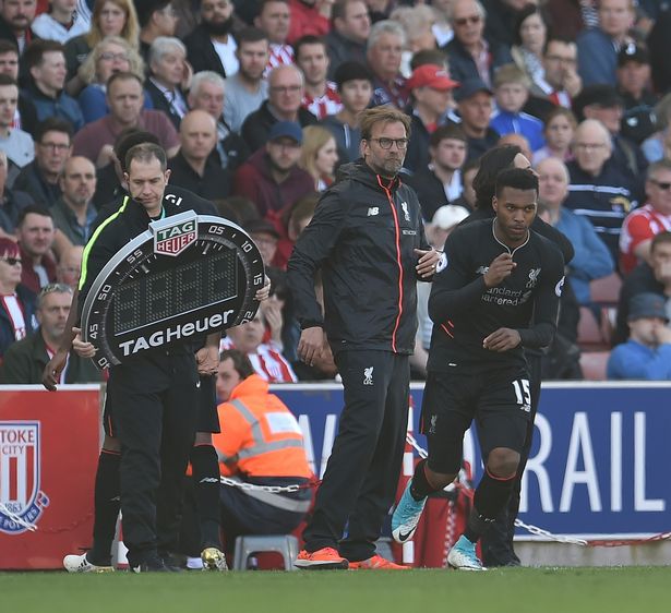 自意甲首秀以来代表同一球队参与超过100球，莱奥是同期第4人（莱奥自意甲首秀以来为同队直接参与100+球，居同期第4）