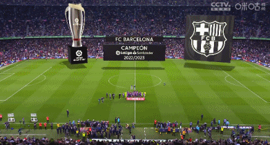 进攻全靠你！康宁汉姆半场10中5&三分5中3拿到13分2板7助（进攻看你了！康宁汉姆半场10投5中、三分5投3中，砍下13分2板7助）