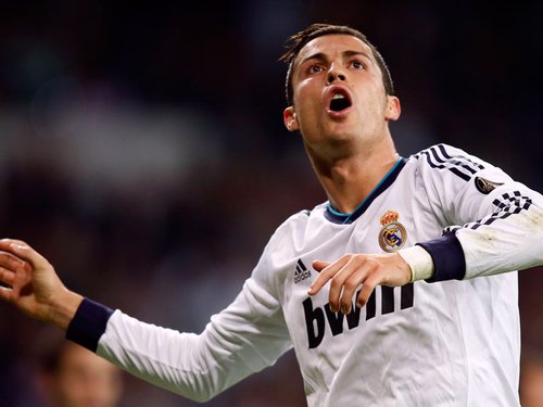 西甲官方：球员将戴紫色袖标参赛以支持国际消除对妇女暴力日（西甲官宣：球员佩戴紫色袖标出战，支持国际消除对妇女暴力日）